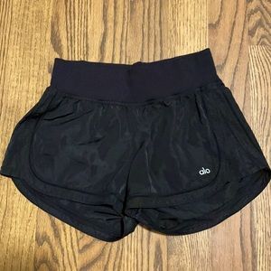 Alo athletic shorts black